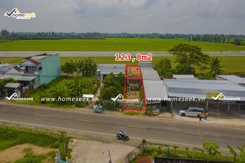 nh&agrave; nguy&ecirc;n căn DT944 x&atilde; H&ograve;a B&igrave;nh, huyện Chợ Mới, An Giang