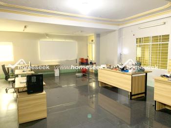 Cho thuê nhà mặt tiền đường Trần Hưng Đạo, phường Bình Khánh, TP.Long Xuyên, An Giang 393.5m2